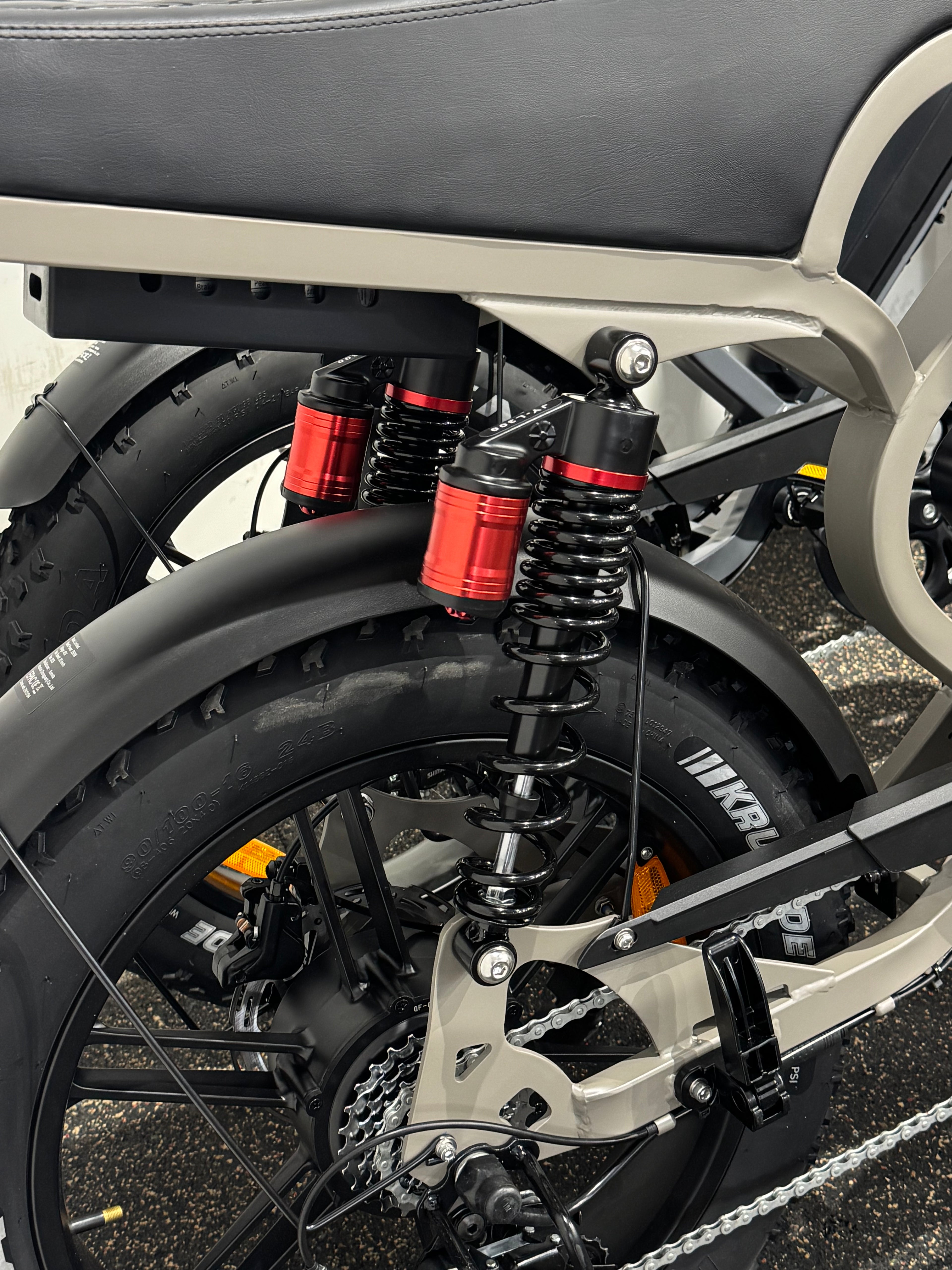 OUXI V20 Limited Nardo Grijs